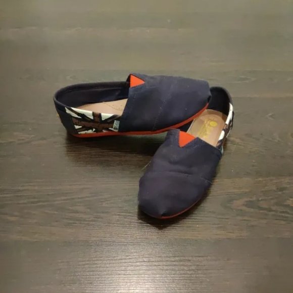 Blue Flats - Picture 2 of 4